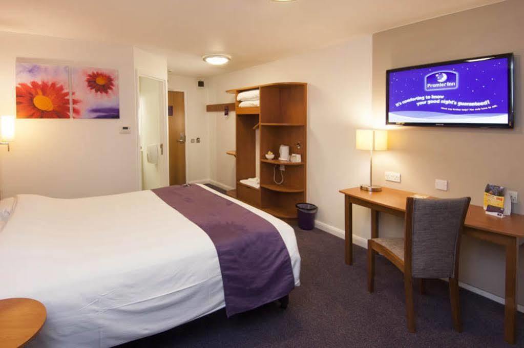 Premier Inn Greenock Exterior foto