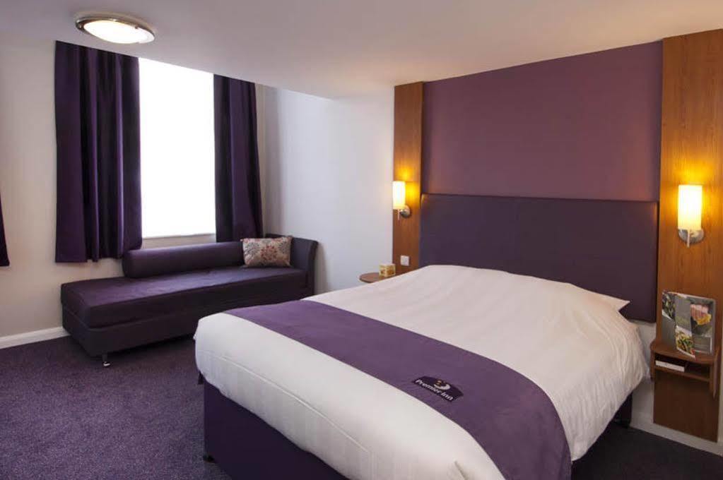 Premier Inn Greenock Exterior foto